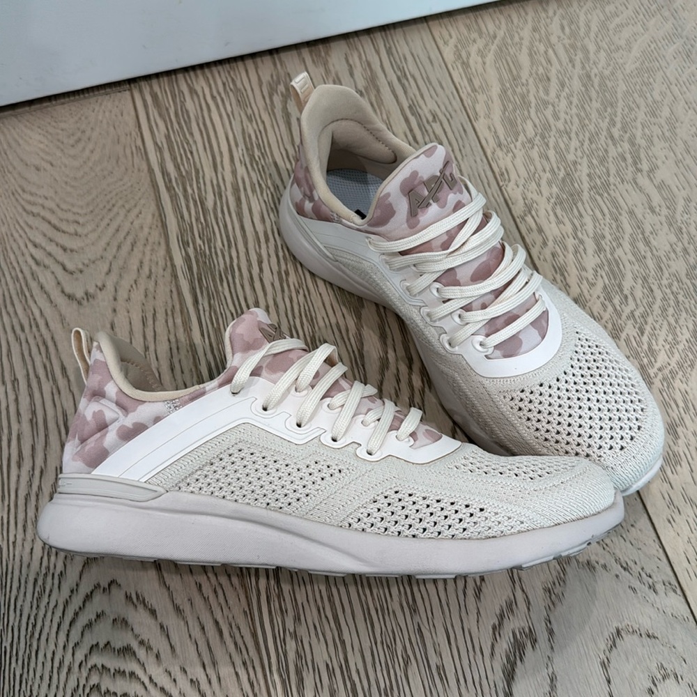 APL Women's Shoes in Cream and Pink